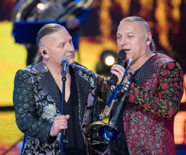 Poruszający wpis Łukasza i Pawła Golców rok po śmierci ukochanej mamy. "Wierzymy, że wciąż jesteś z nami"