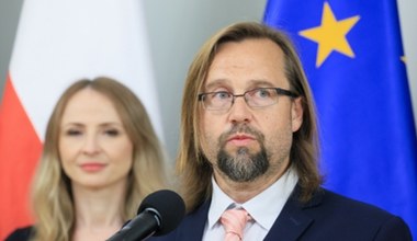 Porządki na rynku pracy: PIP przekształci lewą umowę zlecenie i "samozatrudnienie" w etat