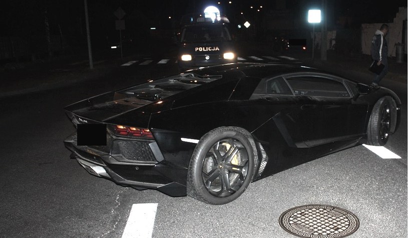 Porzucone Lamborghini Aventador /Policja