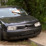 Porzucone wraki na ulicach. To problem dla środowiska
