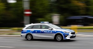 Pościg przez trzy powiaty. Policja użyła broni podczas zatrzymania kierowcy