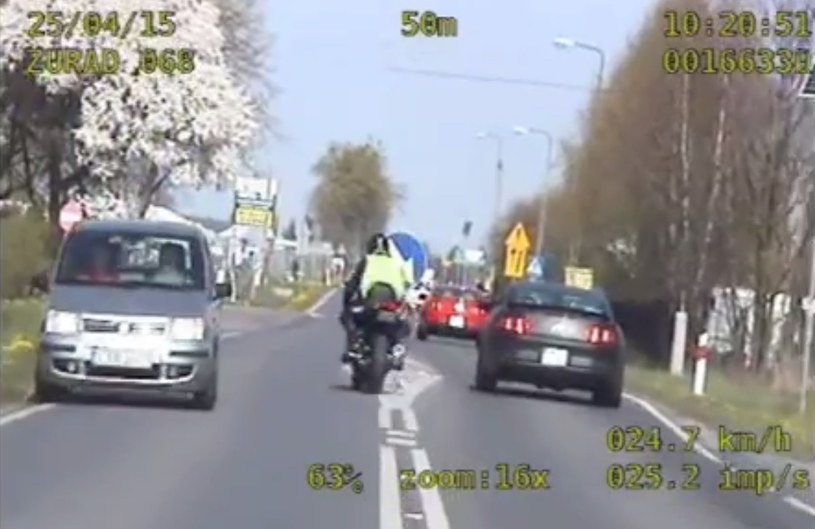 Pościg za motocyklistą /Policja