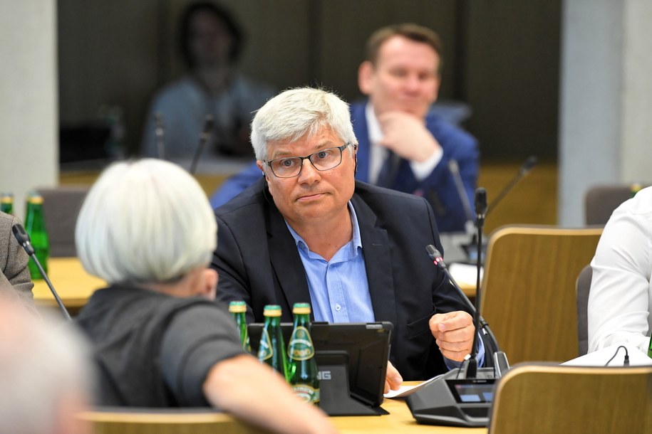 Poseł Koalicji Obywatelskiej Maciej Lasek podczas posiedzenia sejmowej Komisji Obrony Narodowej, poświęconego pracom podkomisji smoleńskiej / 	Radek Pietruszka   /PAP