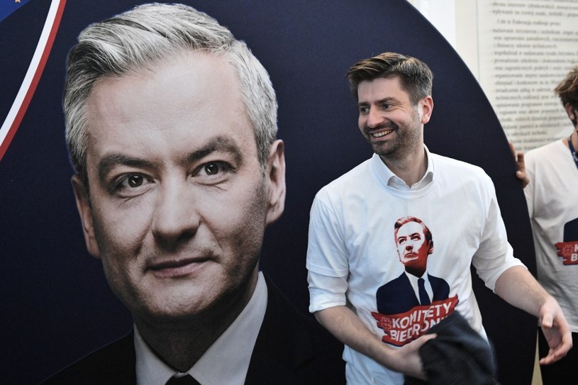 Poseł Lewicy Krzysztof Śmiszek podczas konwencji wyborczej Roberta Biedronia /Radek  Pietruszka /PAP