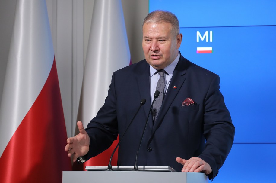 Poseł PiS Leszek Dobrzyński podczas konferencji prasowej w siedzibie ministerstwa infrastruktury w Warszawie /Paweł Supernak /PAP