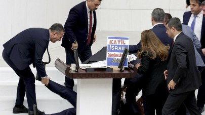 Poseł wezwał Boga, zagroził Izraelowi i... padł na atak serca