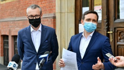 Poseł zawiadomił prokuraturę ws. działań Morawieckiego i Sasina. Chodzi o wybory i maseczki