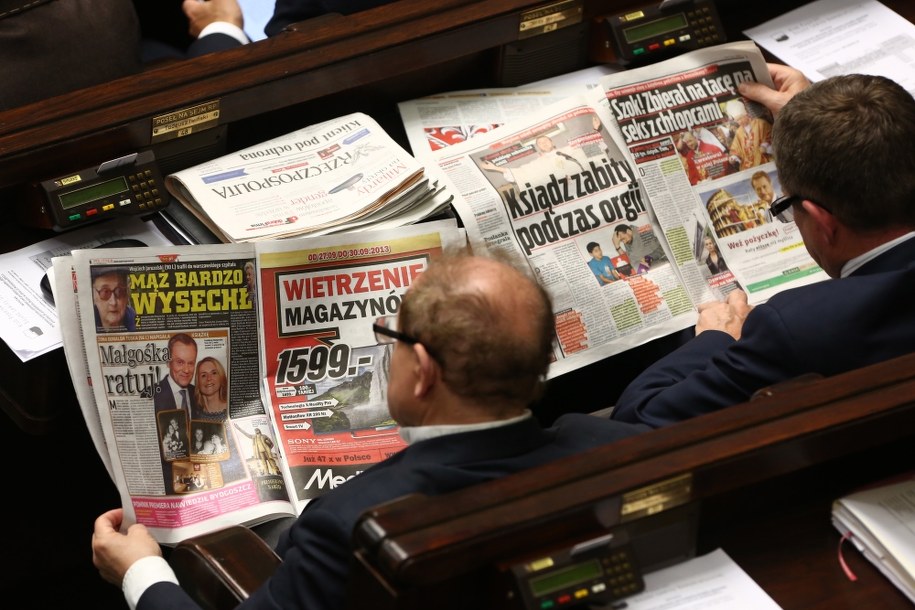 Poseł źle zaparkował, posłowie nie uchylili mu immunitetu /Tomasz Gzell /PAP