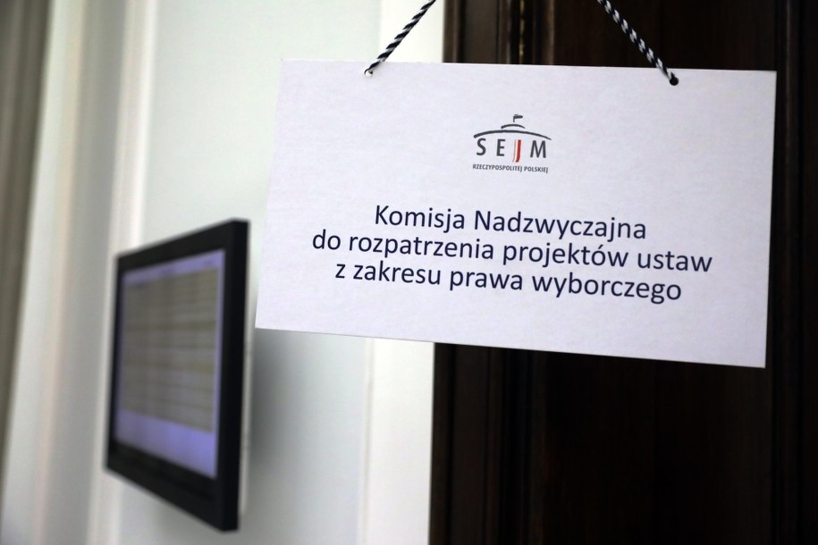 Posiedzenie sejmowej Komisji Nadzwyczajnej do spraw rozpatrzenia projektów ustaw z zakresu prawa wyborczego /Tomasz Gzell /PAP