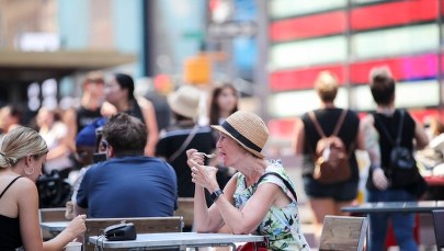 Posiłki w restauracji. Hotelowe menu. Co warto wiedzieć przed wakacjami? UOKiK przypomina 