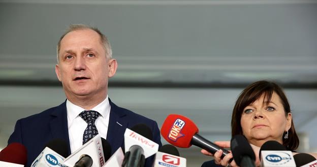 Posłanka PO Izabela Leszczyna (P) i szef KP PO Sławomir Neumann (L) /PAP