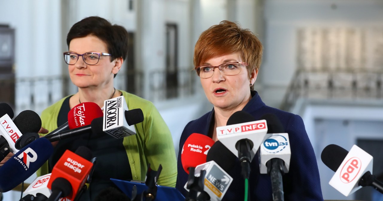Posłanki PO Krystyna Szumilas (L) i Urszula Augustyn (P) /PAP