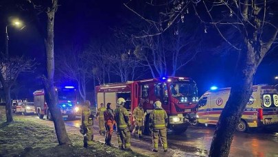 Poślizgnął się na molo i wpadł do wody. Na pomoc ruszyli nastolatkowie