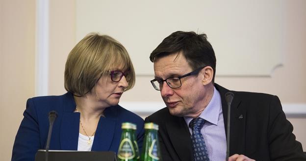 Posłowie Barbara Bartuś (PiS) i Marek Ast (PiS). Fot. Andrzej Hulimka /Reporter