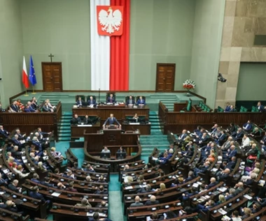 Posłowie byli prawie jednomyślni. To koniec sprzedaży produktów nikotynowych nieletnim 