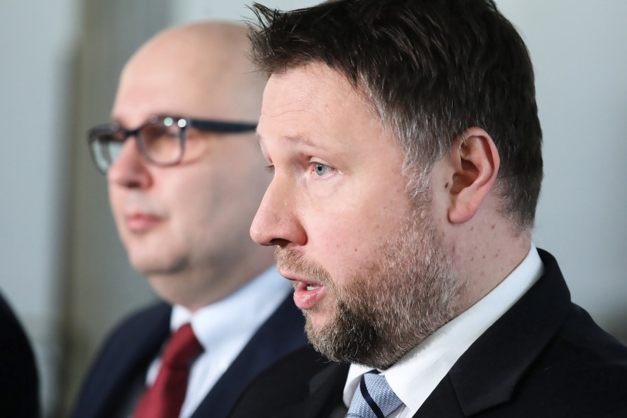 Posłowie KP PO-KP Robert Kropiwnicki  i Marcin Kierwiński / 	Tomasz Gzell    /PAP/EPA