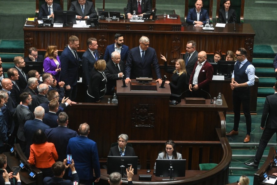 Posłowie na sali obrad Sejmu w Warszawie. /Piotr Nowak /PAP