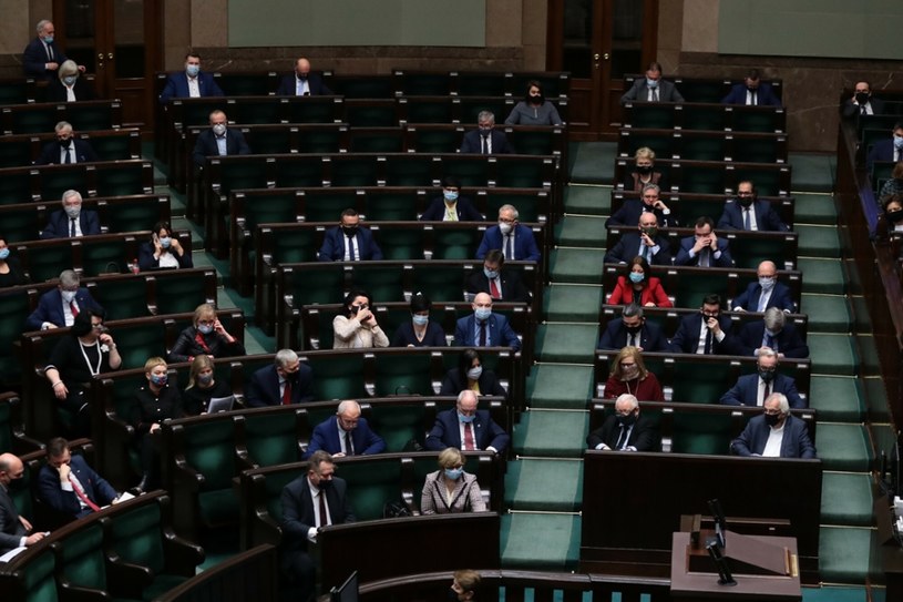 Przegrane Głosowanie PiS. Wolta Posłów Solidarnej Polski I Porozumienia ...