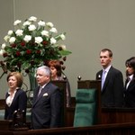 Posłowie oddali hołd Lechowi Kaczyńskiemu specjalną uchwałą