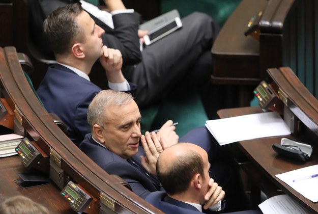 Posłowie opozycji Grzegorz Schetyna, Władysław Kosiniak-Kamysz i Borys Budka na sali obrad /Paweł Supernak /PAP