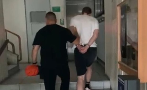 Posłowie otrzymali pogróżki bombowe. Policja zatrzymała ich autora