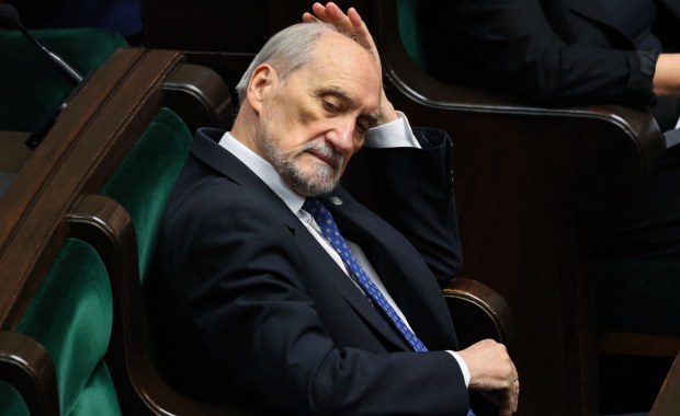 Posłowie podjęli decyzję ws. immunitetu Macierewicza