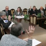 Postanowienie senackiej komisji ws. Piesiewicza