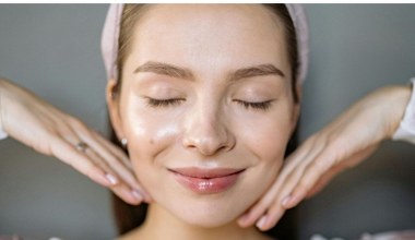 Postaw na kwas migdałowy i wygładź cerę bez podrażnień