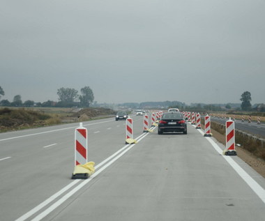 Postępuje budowa autostrady A1 pod Łodzią