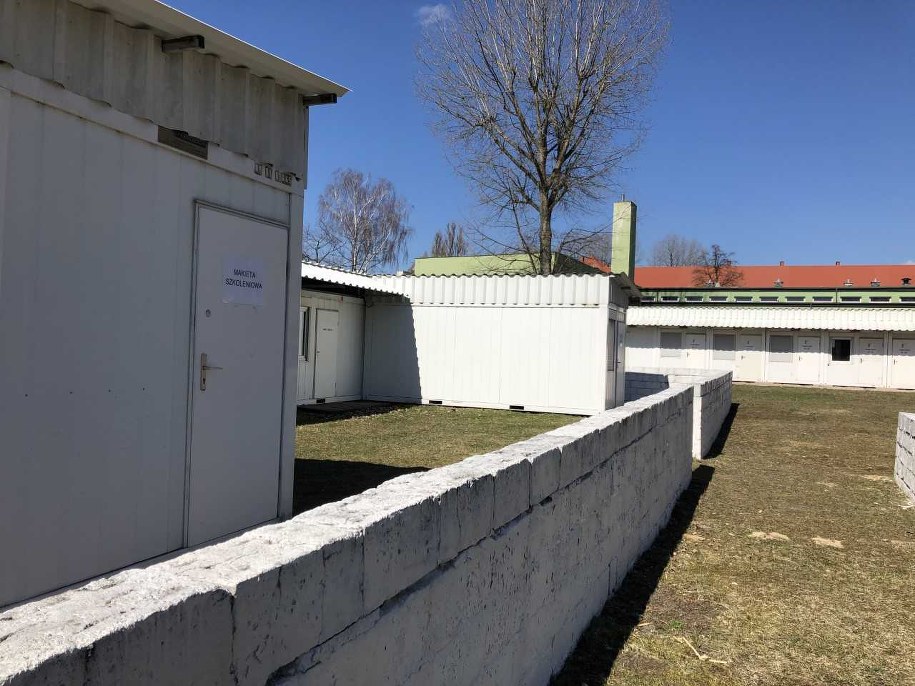 Posterunek obserwacyjny na terenie Centrum w Kielcach, którzy przypomina punkt działający w ramach misji ONZ w Syrii /Michał Dobrołowicz /RMF FM