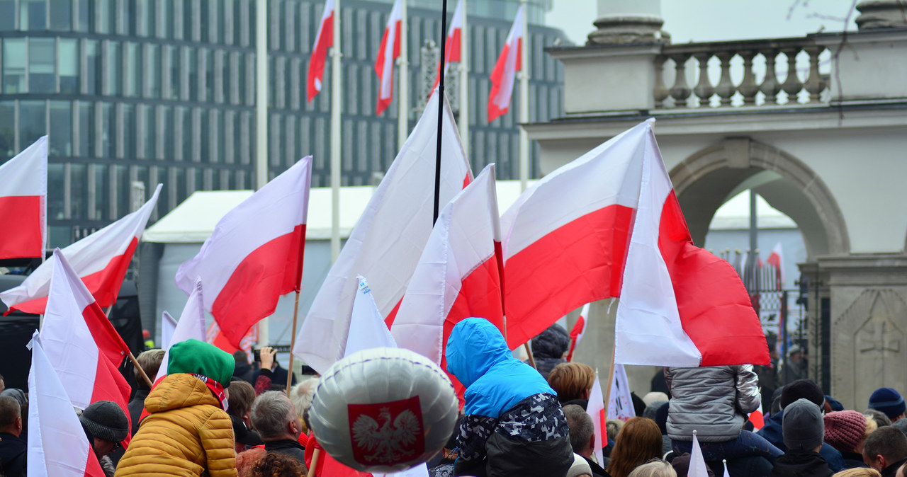 Postrzeganie polskiej gospodarki jest cały czas pozytywne - wskazuje główny ekonomista PKO BP Piotr Bujak /123RF/PICSEL
