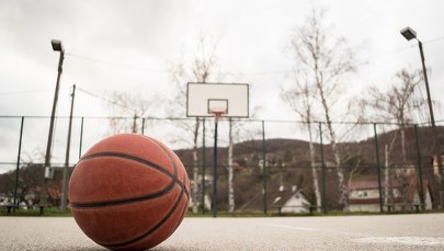 Postrzelił 6-latkę i jej rodziców. Chcieli tylko odzyskać piłkę