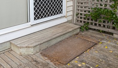 Posyp tym próg domu na początku grudnia. Odpędzisz pecha