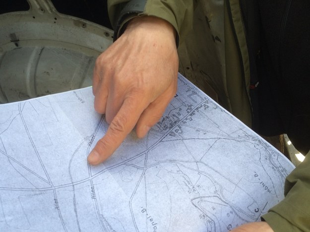 Poszukiwacze dysponują starymi zdjęciami lotniczymi tego miejsca, mapami i zeznaniami świadków /Bartłomiej Paulus /RMF FM