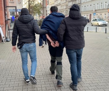 Poszukiwani listami gończymi wpadli w innym mieście. Akcja stołecznej policji