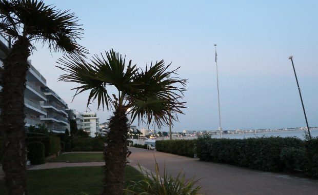 Poszukiwania meteorytu na Riwierze Francuskiej