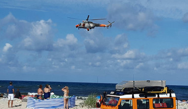 Poszukiwania mężczyzny w rejonie plaży w Jarosławcu