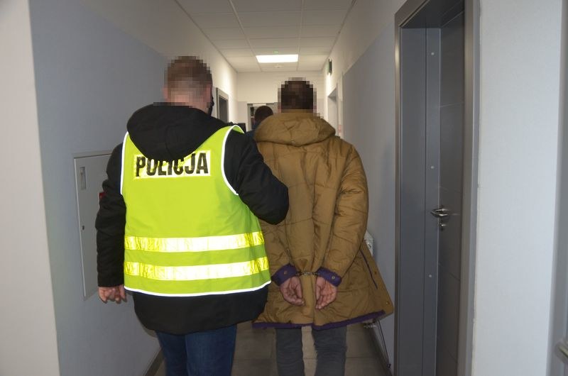 Poszukiwany Europejskim Nakazem Aresztowania został zatrzymany podczas kontroli obostrzeń /Policja