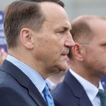 Potencjalni migranci mają się zniechęcić. Sikorski zapowiada akcję