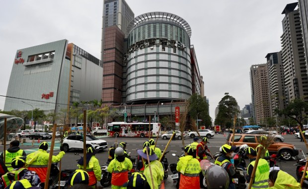 Potężna eksplozja w centrum handlowym na Tajwanie. Są zabici i ranni