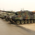 Potężna flota czołgów trafi na Ukrainę z południa Europy