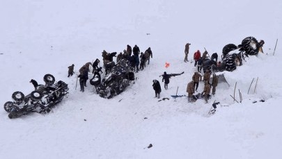Potężne lawiny w Turcji. Zginęło co najmniej 38 osób, w tym ratownicy