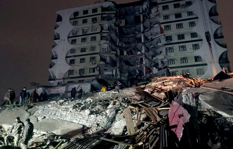 Potężne trzęsienie ziemi nawiedziło Turcję /EPA/DENIZ TEKIN /PAP