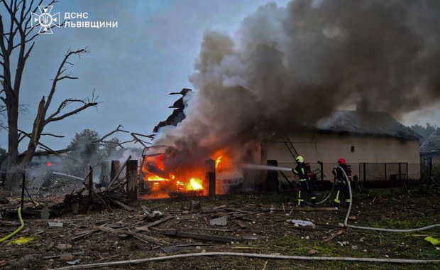 Potężne uderzenie dronów i rakiet w Lwów. Są zabici i ranni