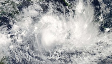 Potężny cyklon uderzył w australijskie wybrzeże