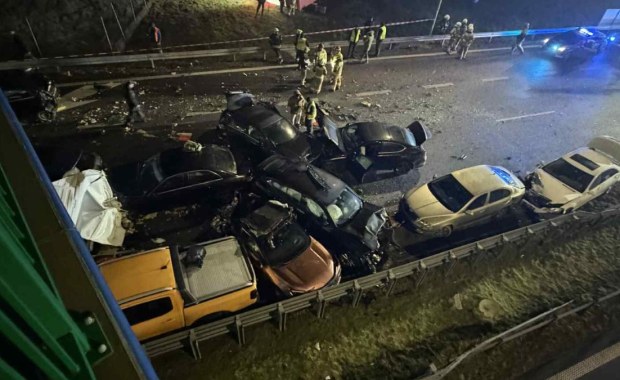 Potężny karambol na S19 w Lubelskiem. Kilkanaście aut, wielu rannych