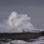 Potężny sztorm nadciąga nad polskie wybrzeże. Są alerty