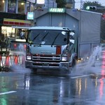 Potężny tajfun przeszedł nad Tokio. Liczne powodzie i lawiny błotne