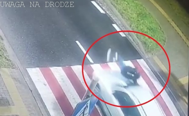 Potrącenie kobiety na pasach w Lubinie. Policja udostępniła nagranie
