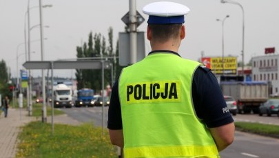 Potrącił dwie kobiety i uciekł. Szuka go policja